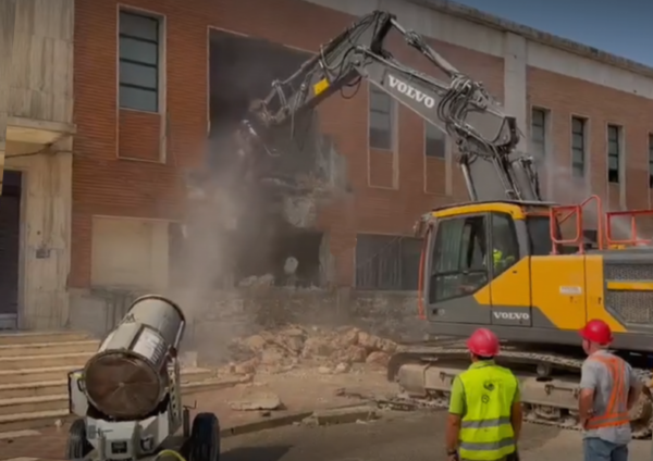 demolizione mercato cagliari