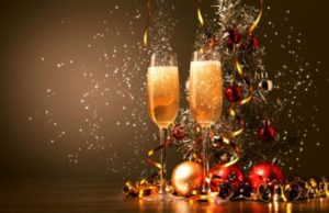 Brindare e riciclare, ecco come fare il miglior regalo di Natale all’ambiente