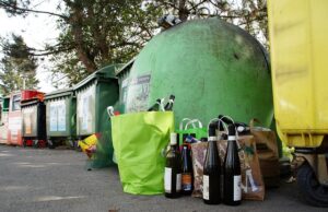 Covid-19 e ciclo dei rifiuti: crisi, ecomafie e rischio ambientale Covid-19 e ciclo dei rifiuti