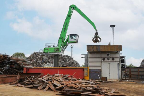 csm_2024_840E_Scrap_Italy_5__7d21bcf13d sennebogen