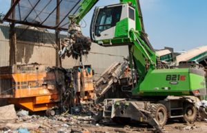 A new site needs a new machine: Clearaway Ltd. uses the SENNEBOGEN 821 E in waste recycling