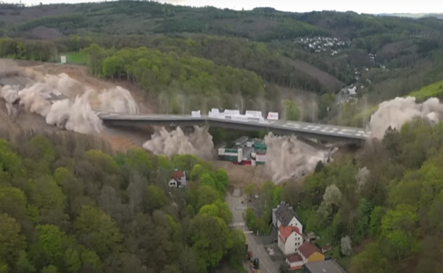 demolizione del ponte Rahmedetal