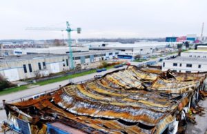 Ferrara, Bofrost: iniziata la demolizione del capannone