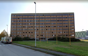 Via libera alla demolizione dell’ultimo palazzaccio a Pieve Emanuele