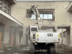 Demolizione dell’ex Manifattura Tabacchi a Trieste demolizione dell’ex Manifattura Tabacchi a Trieste