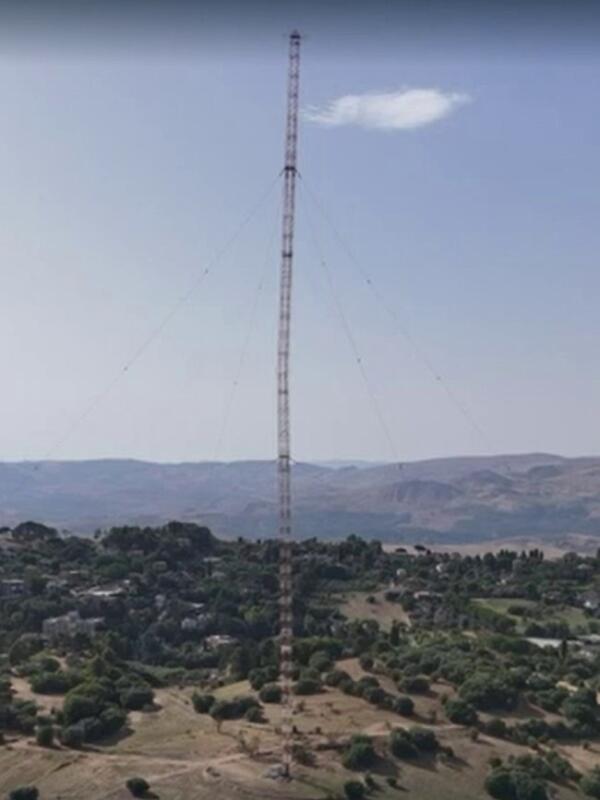 demolizione antenna rai caltanissetta