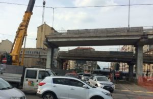 Partita a Torino la demolizione del cavalcavia di Corso Grosseto
