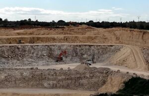 Al lavoro gli escavatori Hitachi zx350lcn-7 e zx490lch-7 hitachi escavatori