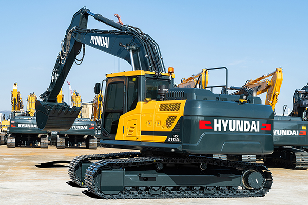 hyundai-escavatore-HX210AL