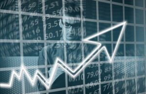 Irex Anual Report 2021: il Covid non frena e il PNRR spinge su rinnovabili e tecnologie