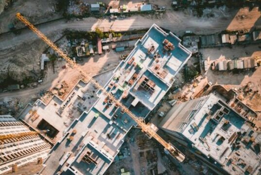 Consumo di suolo: in Italia oltre 2.100 km² di opportunità per ridurre il fenomeno cantiere costruzione