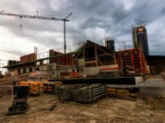 Lombardia, 15 progetti per costruire con materiali da demolizioni e bonifiche costruzioni calcestruzzo