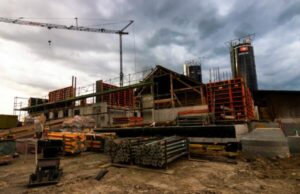 Lombardia, 15 progetti per costruire con materiali da demolizioni e bonifiche costruzioni calcestruzzo