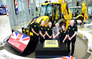 JCB celebra un traguardo: prodotta la terna n° 750.000