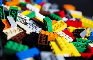 Da Apple a Lego, le grandi compagnie pensano ‘green’