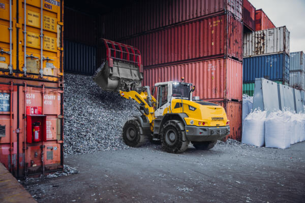 liebherr-L546-G8_300dpi.jpg