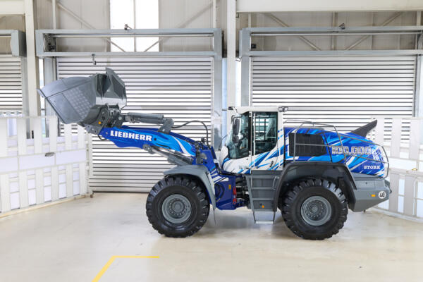 liebherr-jubilaeumsradlader-100000_300dpi.jpg
