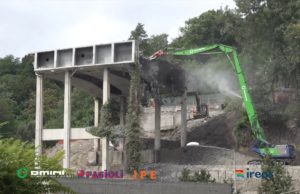 Demolizione della pila 2 del Ponte Morandi