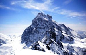 Montagne sotto pressione: clima, fame e migrazioni