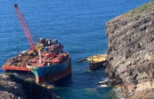 Concluso recupero della Dry Blue, relitto in demolizione a Piombino relitto-dry-blue
