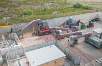 Acciaio, Revet accorcia la filiera del riciclo a Pontedera Impianto Revet di Pontedera per il trattamento degli imballaggi in acciaio, vista dall’alto
