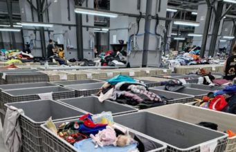 Rifiuti tessili: ogni 19kg di indumenti nuovi ne buttiamo via 12 riciclo-rifiuti-tessili