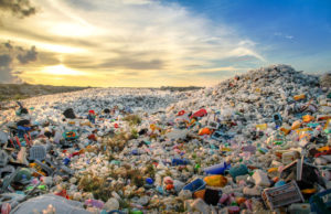 Lavori in corso in Kenya per un trattato globale contro la plastica