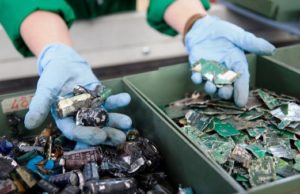 Erion Weee: aumenta la distanza dai target europei, istituzioni poco presenti rifiuti-raee