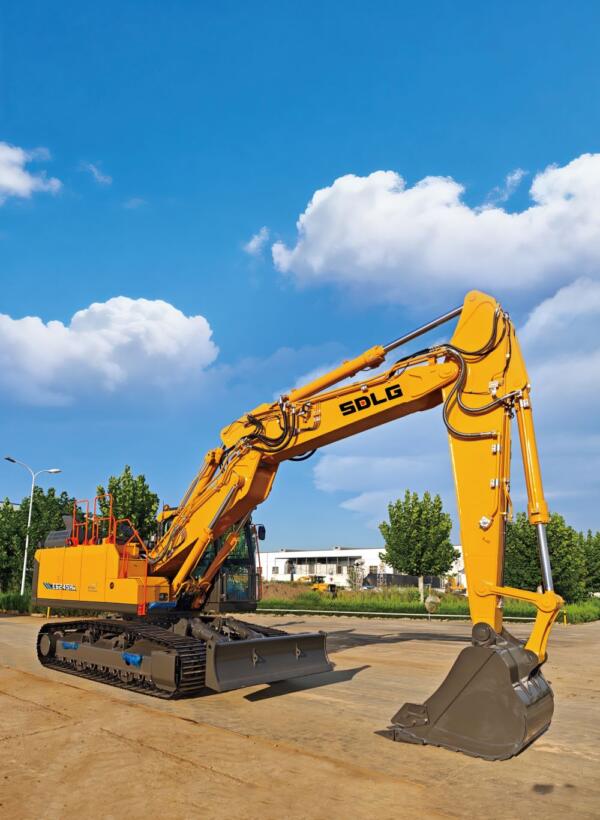 sdlg E6245HN