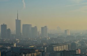 Ue, misure su smog entro venerdì o Corte giustizia
