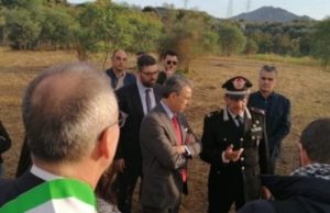 Ambiente, Costa promuove la bonifica lampo della discarica di San Filippo del Mela: “Esempio per l’italia”