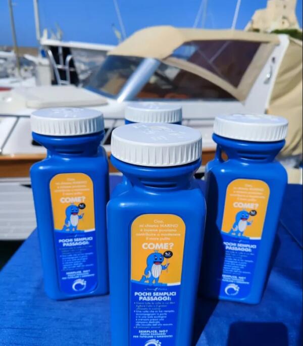 Campagna "STOP FOOD OILS & FATS IN THE SEA" di conoe e assonat
