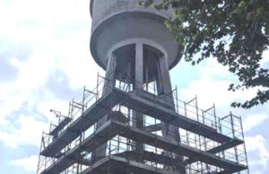 Seveso: all’Altopiano, in corso la demolizione della torre dell’acquedotto