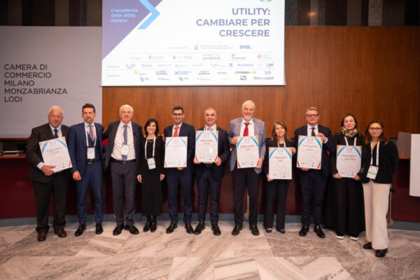 TOP UTILITY XIV edizione: CAMBIARE PER CRESCERE TOP UTILITY XIV edizione: CAMBIARE PER CRESCERE