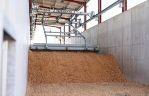Lesbats optimises material logistics with Toploader systems VTL Toploader