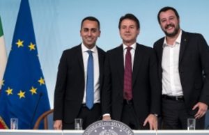 Vertice a Caserta: Tregua nel governo sul piano rifiuti. Conte: “Soluzione condivisa”