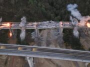 Demolito con esplosivo il viadotto “La Coscia” demolito viadotto "la coscia"